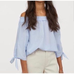Super cute off the shoulder H&M blouse